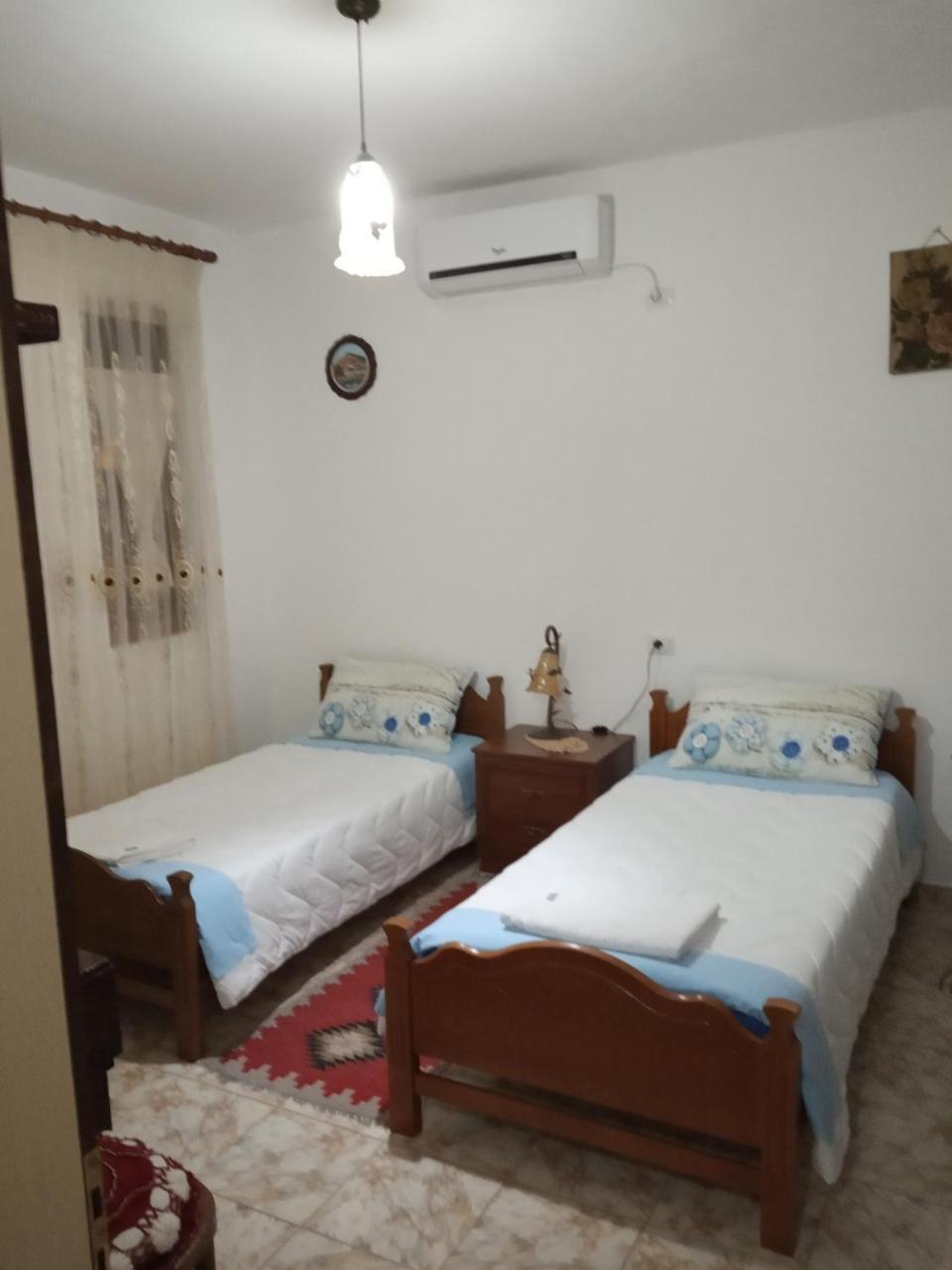 Guest House Baba Lluka Берат Екстериор снимка